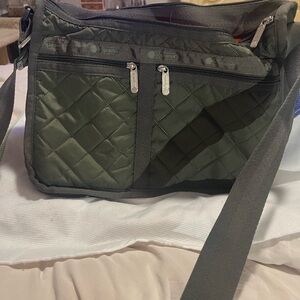 LE SPORTSAC Quilted OLIVE Crossbody Bag